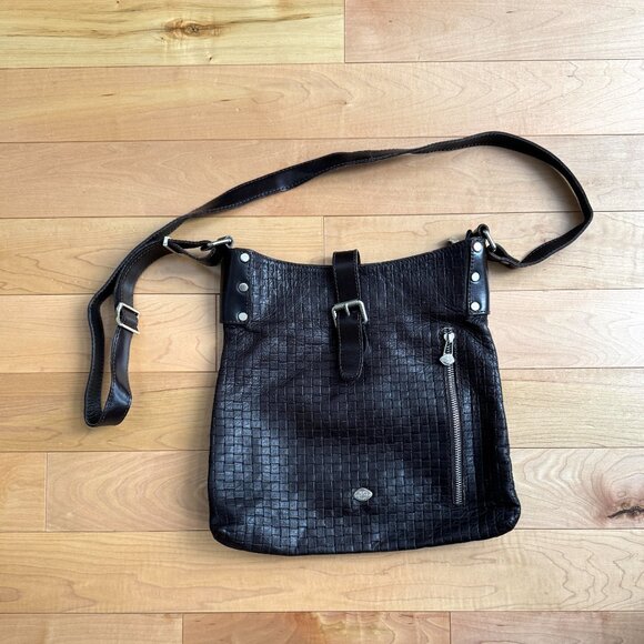 The Trend Cross Body Bag - Picture 1 of 11